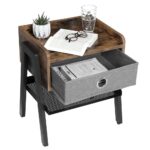 Naktinė spintelė rudos spalvos su stalčiumi ir plieno lentyna