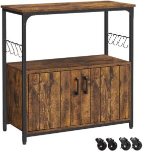 Rustic stiliaus baro spintelė su ratukais 1