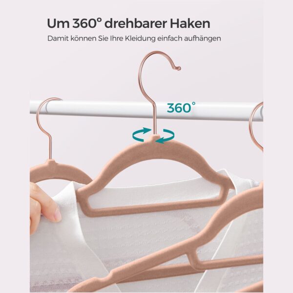 50 aksominių drabužių pakabų rinkinys šviesiai žalios spalvos