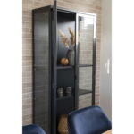 Brisbeno vitrinos spinta | 80 x 175 x 35 cm | Juoda